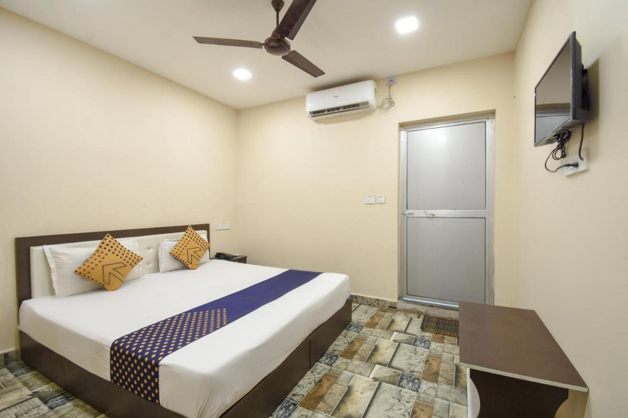 SPOT ON 76876 Harihar Hotel Jamshedpur Bagian luar foto